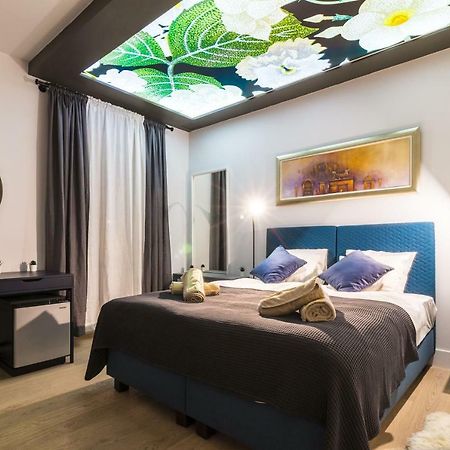 Luxury Rooms 7Heaven City สปลิท ภายนอก รูปภาพ