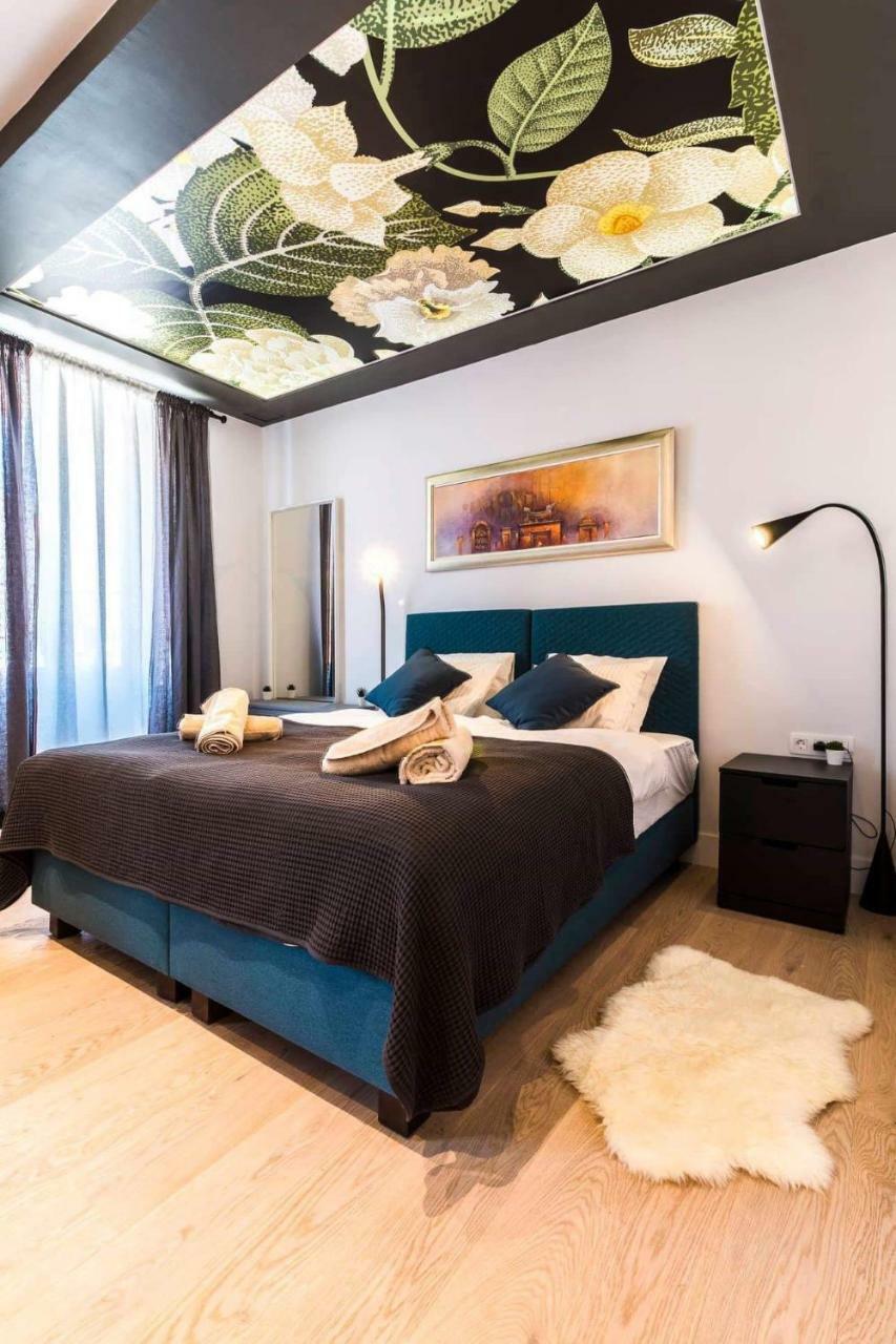 Luxury Rooms 7Heaven City สปลิท ภายนอก รูปภาพ