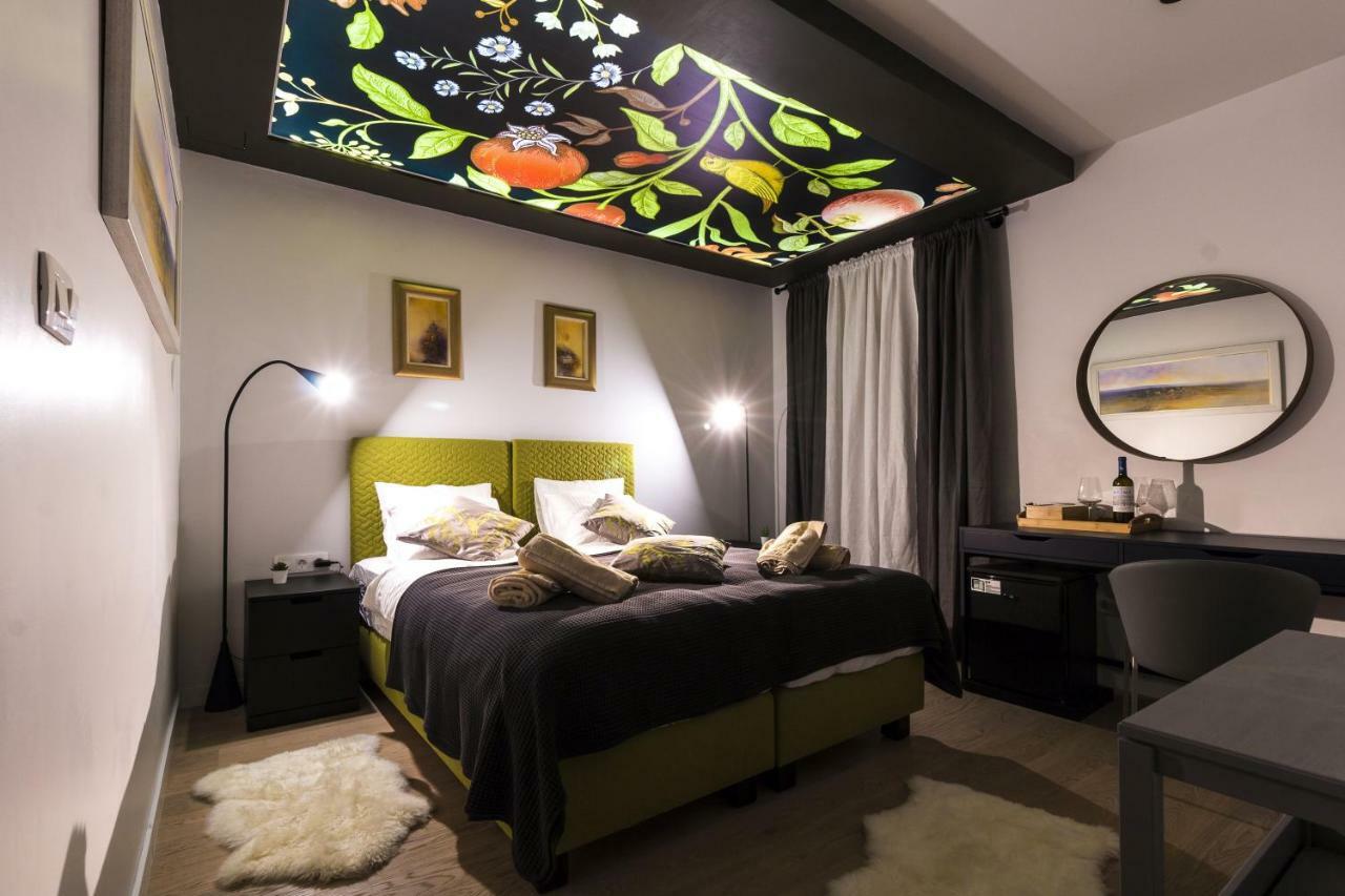 Luxury Rooms 7Heaven City สปลิท ภายนอก รูปภาพ